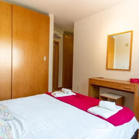 Espacoso Com Piscina Apartamento
