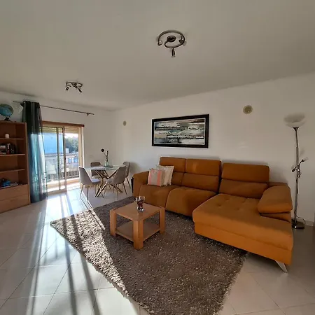 Apartamento Espacoso Com Piscina *