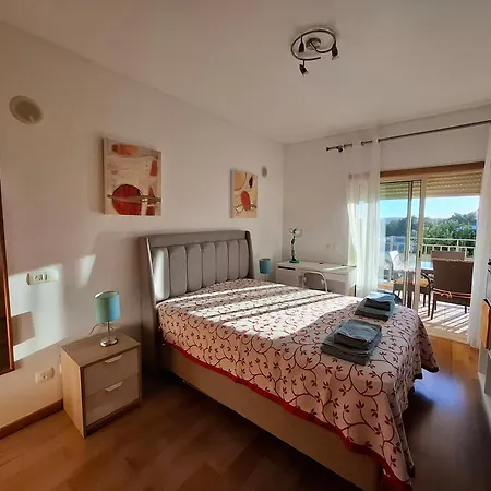 Апартаменты Espacoso Com Piscina Албуфейра